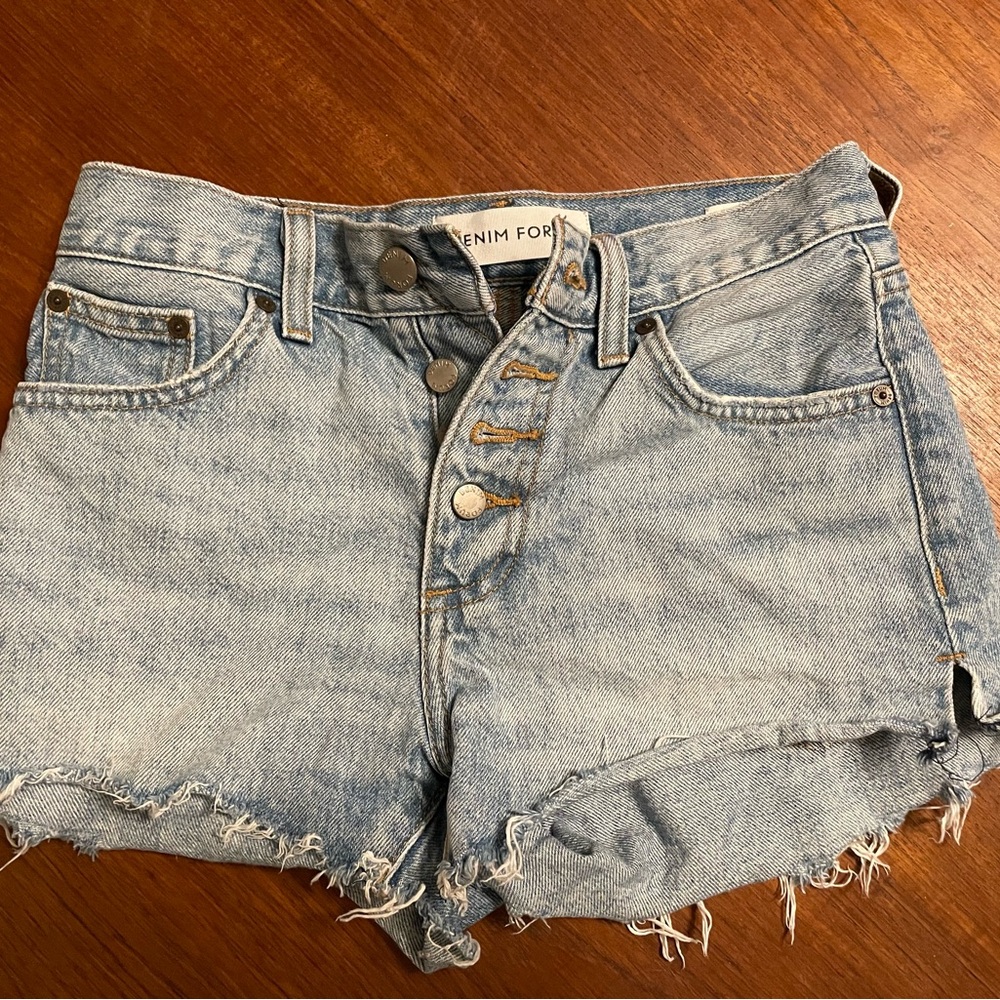 Vintage denim Aritzia cut-off shorts size 23